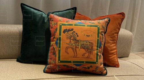 L’élegance équestre ‘ – Composition ( Lot de 3 coussins décoratifs )